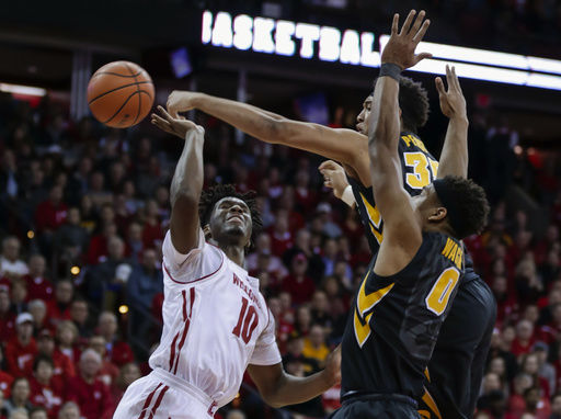 Iowa Wisconsin Basketball